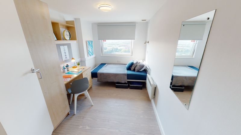 MonthlyRoom